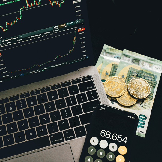 Kratuxil équipe d'experts en investissement cryptographique