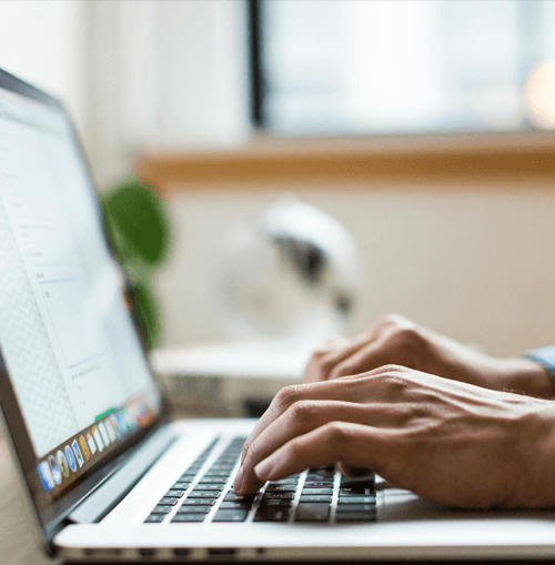 Kratuxil illustration de l'équipe de soutien